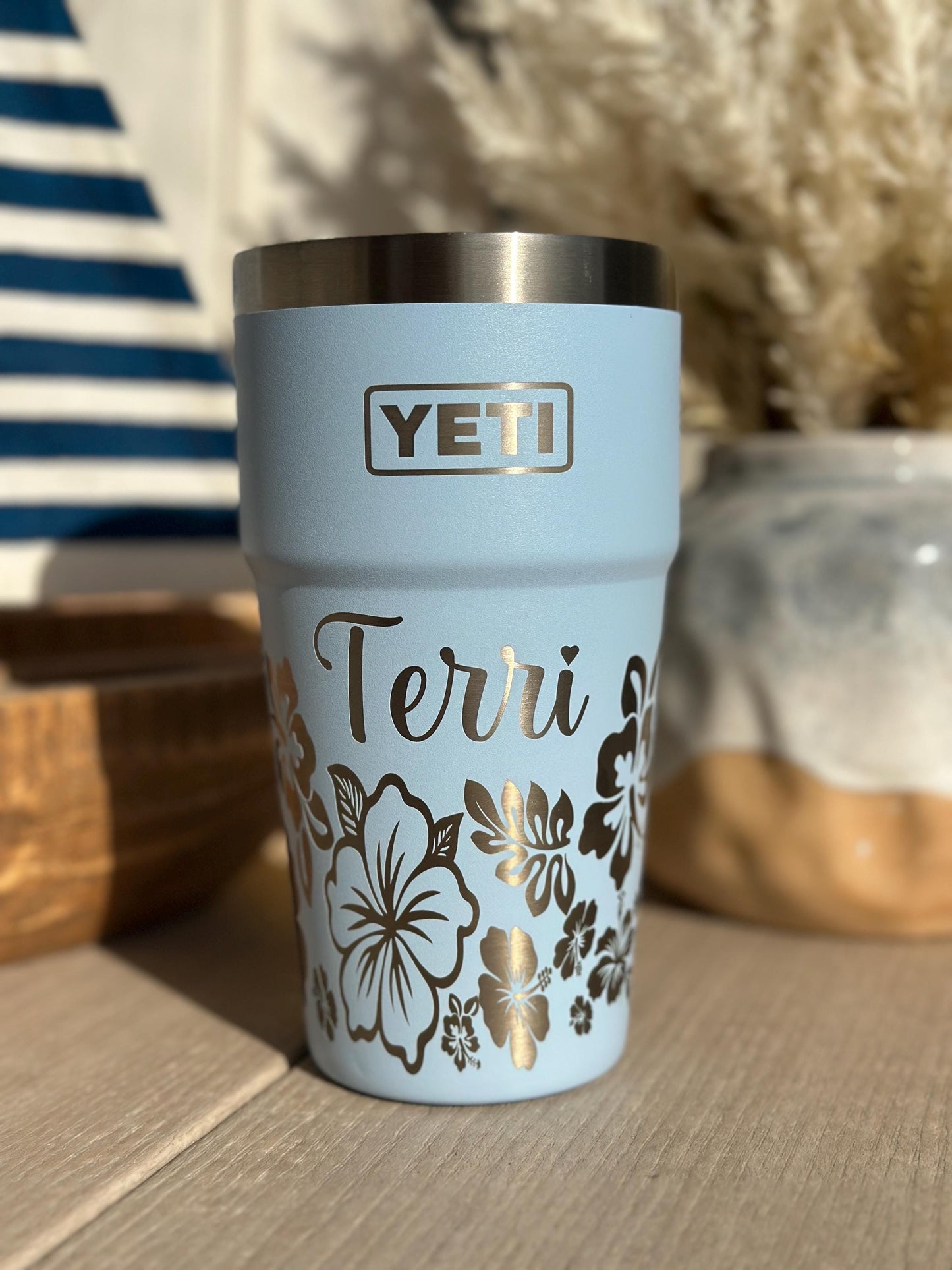 Premium 20oz Stackable Tumbler with Tropical Floral Wrap Design